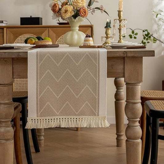 LoomÉtoile – Luxury Woven Table Runner, Stylish Texture for a Warm Interior