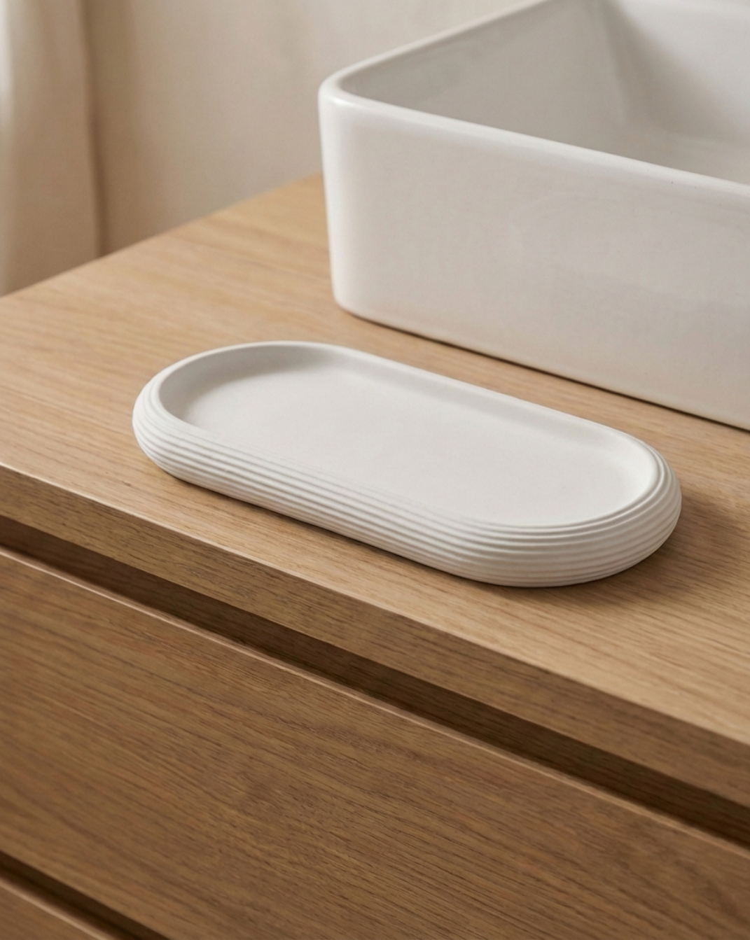 Maison Roze Oval Bathroom Tray – Non-Slip Resin Organizer – Rust-Resistant
