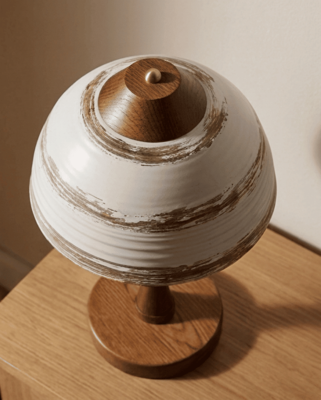Bryn Table Lamp in Off-White Marbled Ceramic with Walnut Wood Base