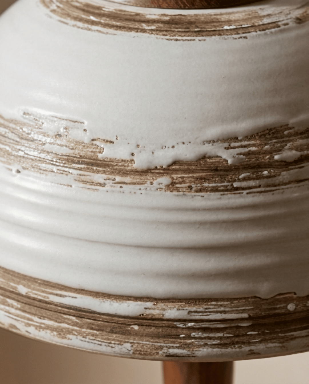 Bryn Table Lamp in Off-White Marbled Ceramic with Walnut Wood Base