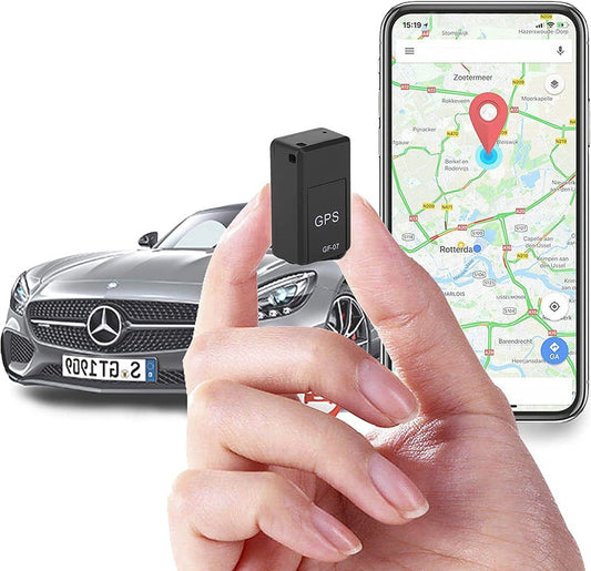 Cleo | Compact GPS Tracker 1