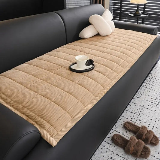 Cleo | Quilted Sofa Cover 0