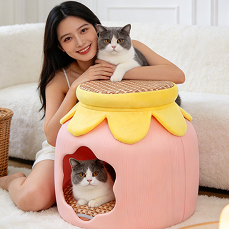 Flower-Shaped Velvet Cat Bed, Faux Rattan Base