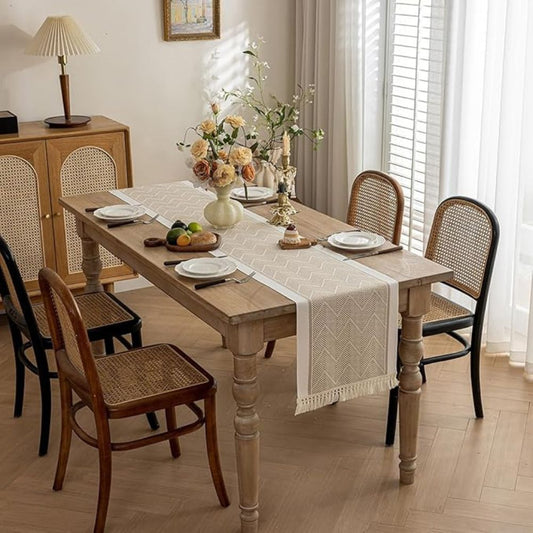LoomÉtoile – Luxury Woven Table Runner, Stylish Texture for a Warm Interior