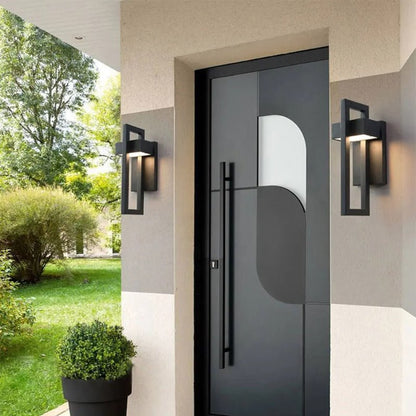 Up-Down Outdoor Wall Light, Matte Black – Demi by KELiving (2)
