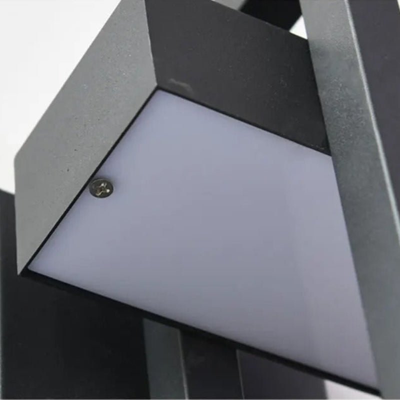 Up-Down Outdoor Wall Light, Matte Black – Demi by KELiving (4)